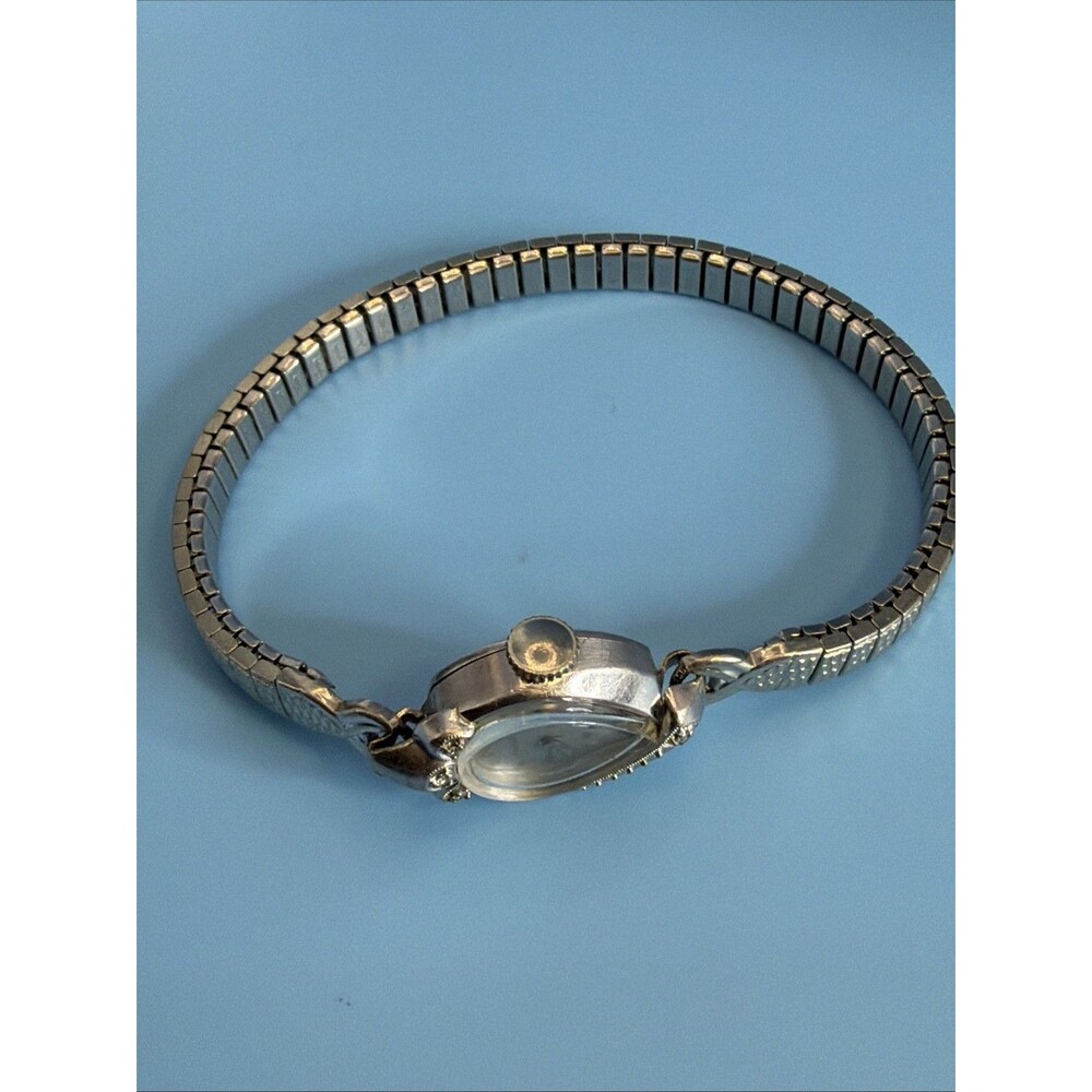 Vintage Women Bulova Watch Mechanical 10Kt White Gold Plated, Keeps Great Time - Picture 5 of 7